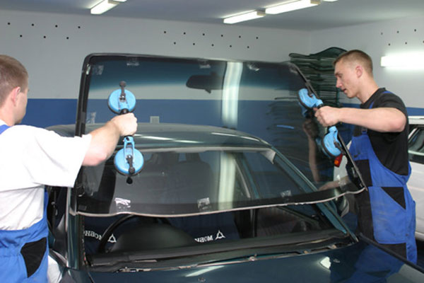 Подробная инструкция по замене лобового стекла Nissan Almera Classic
