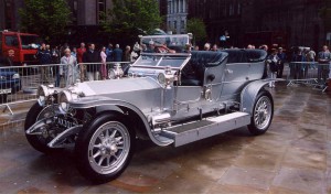 Первое в мире алюминиевое авто
