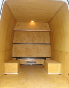 Грамотная отделка фургона: обшивка из фанеры